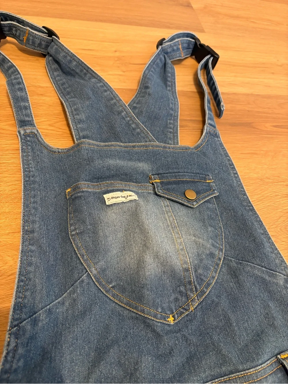 The Mumsie ‘The Evie’ Denim Overall Dress Small to Medium Size - Picture 4 of 10